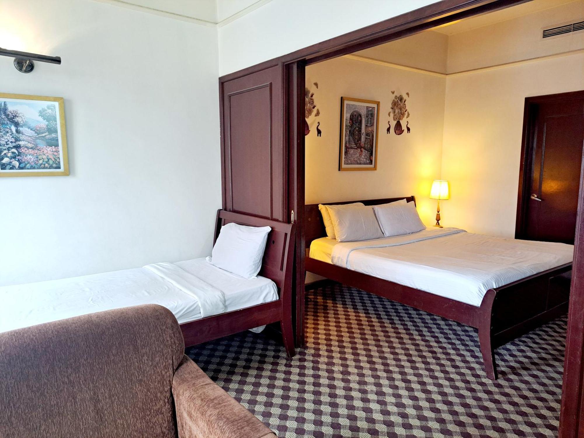 East Service Times Square Kl Apartemen *