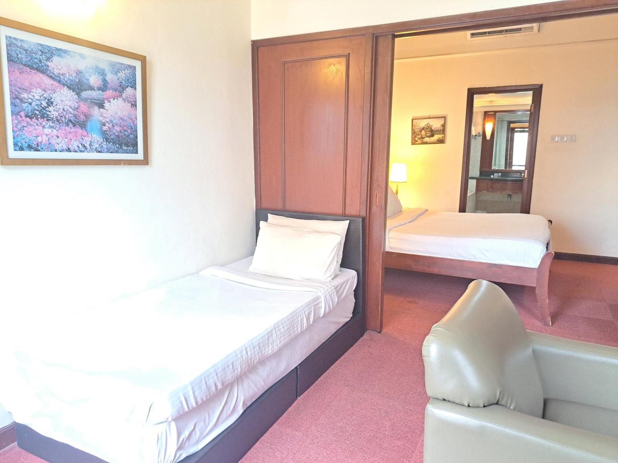 East Service Times Square Kl Apartemen *