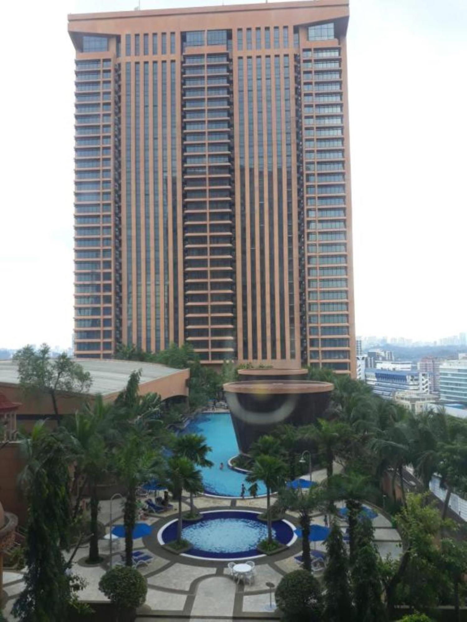 East Service Times Square Kl Apartemen